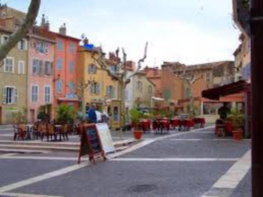 Votre Sejour Cosy A Frejus!アパートメント エクステリア 写真