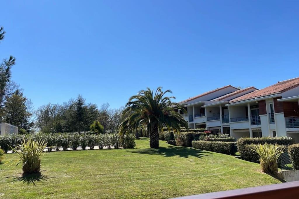 Votre Sejour Cosy A Frejus!アパートメント エクステリア 写真