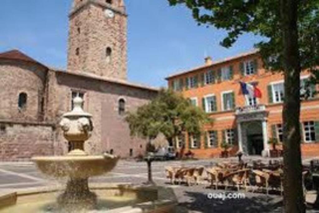 Votre Sejour Cosy A Frejus!アパートメント エクステリア 写真